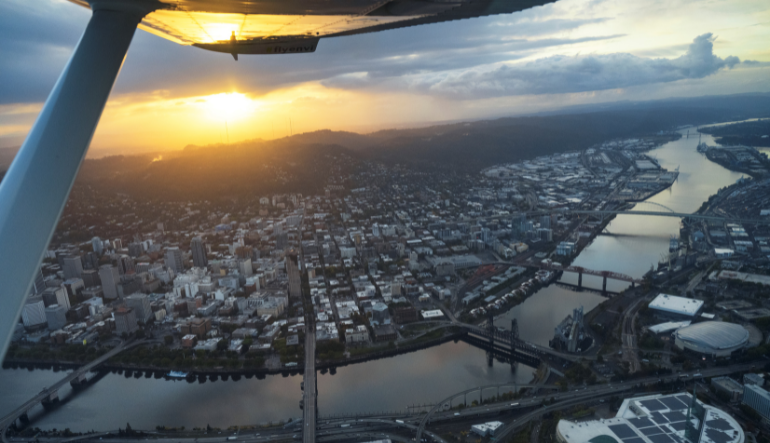 Scenic Plane Tour Downtown Portland - 45 Minutes (Three People Fly for the Price of One!)